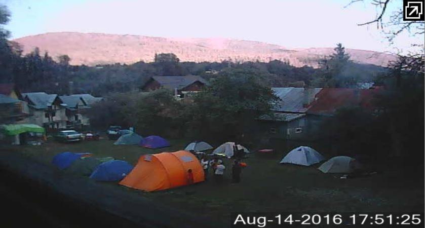 Camping Aviator, Numai Teren, Campare Pentru Rulote Autorulote Personale, Campingul Nu Are Rulote !!! Busteni Ngoại thất bức ảnh