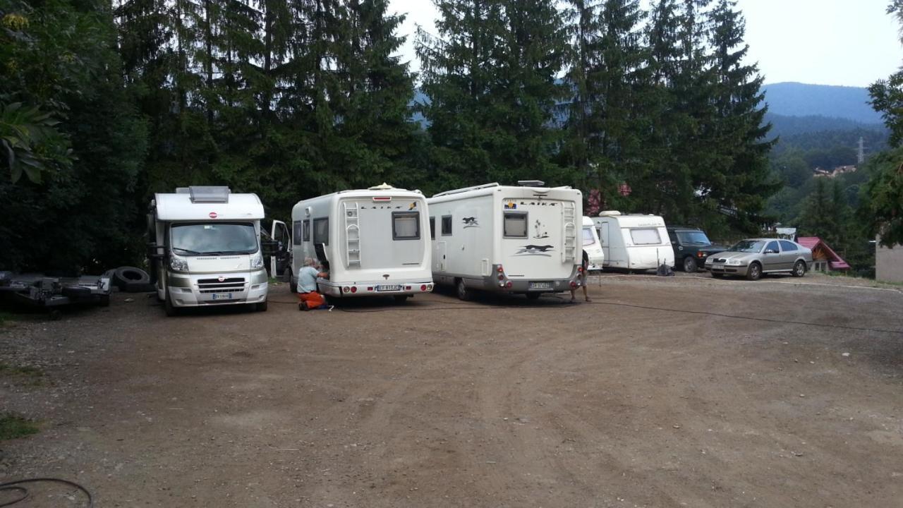 Camping Aviator, Numai Teren, Campare Pentru Rulote Autorulote Personale, Campingul Nu Are Rulote !!! Busteni Ngoại thất bức ảnh
